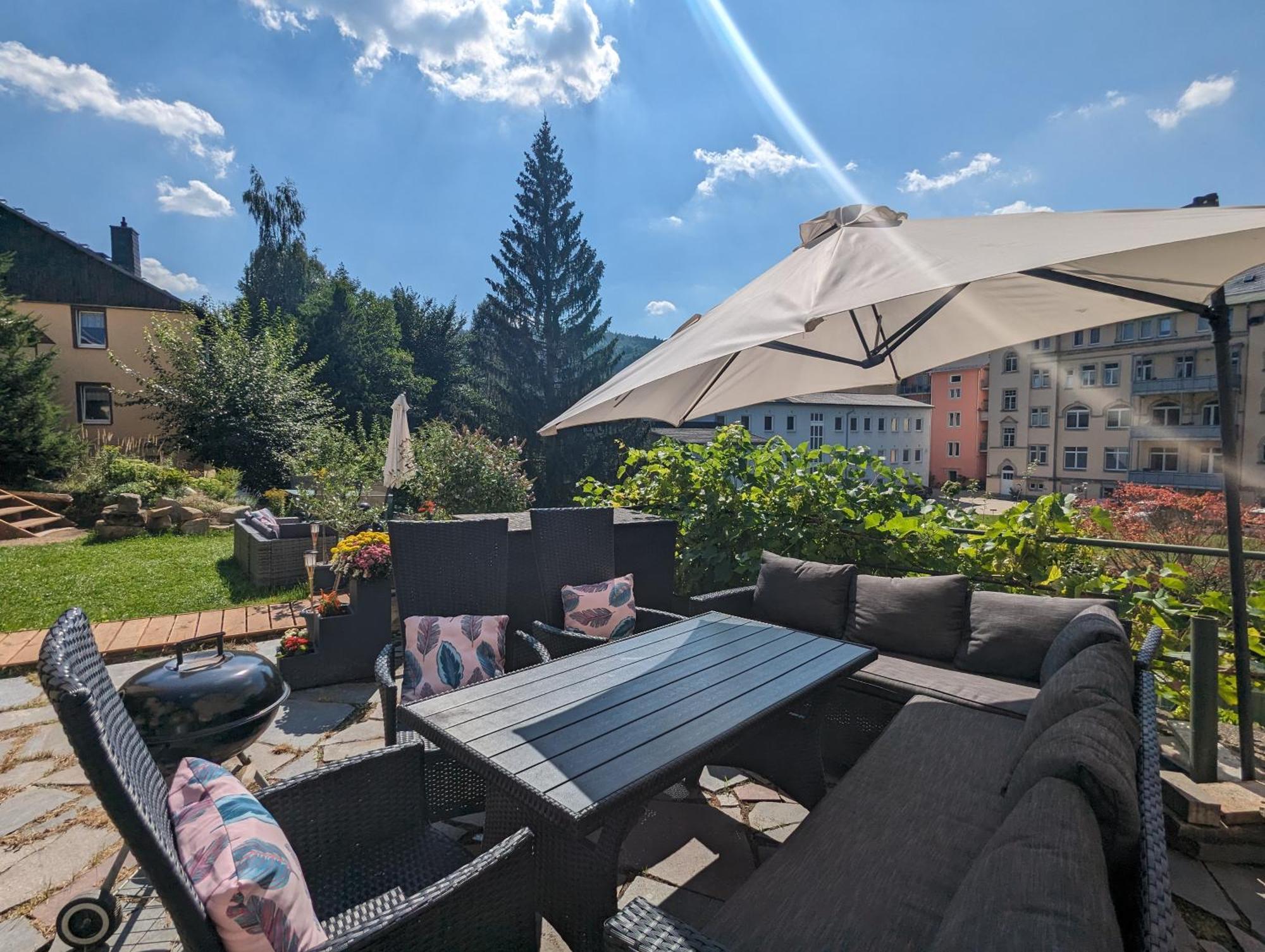 Familienwohnung für 3 mit Sauna, Pool&Terrasse - Famzi Sebnitz Exterior foto